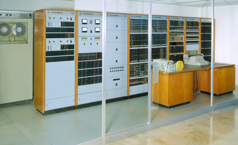 room-sized computer from the 1960s